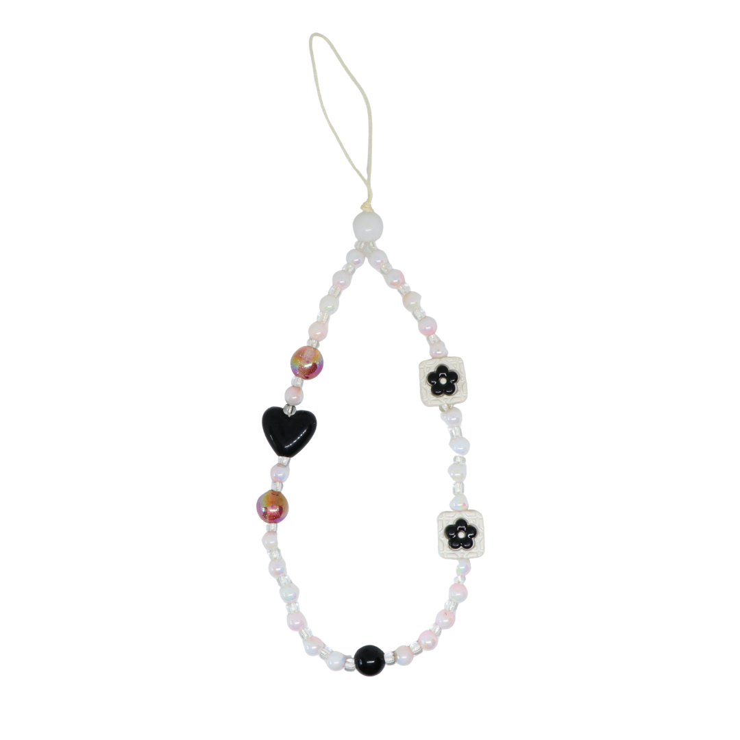 Caser Custom Black & White Floral Heart phone charm, detail view