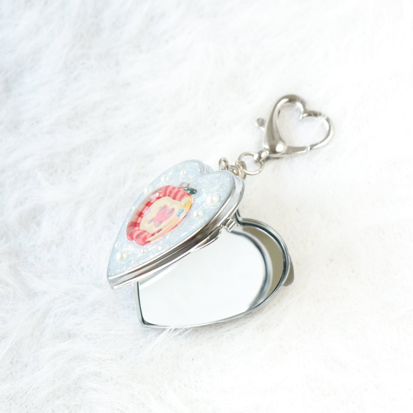 Gingham Apple Button Heart Mirror Keychain - Handmade Resin White Glitter Charm