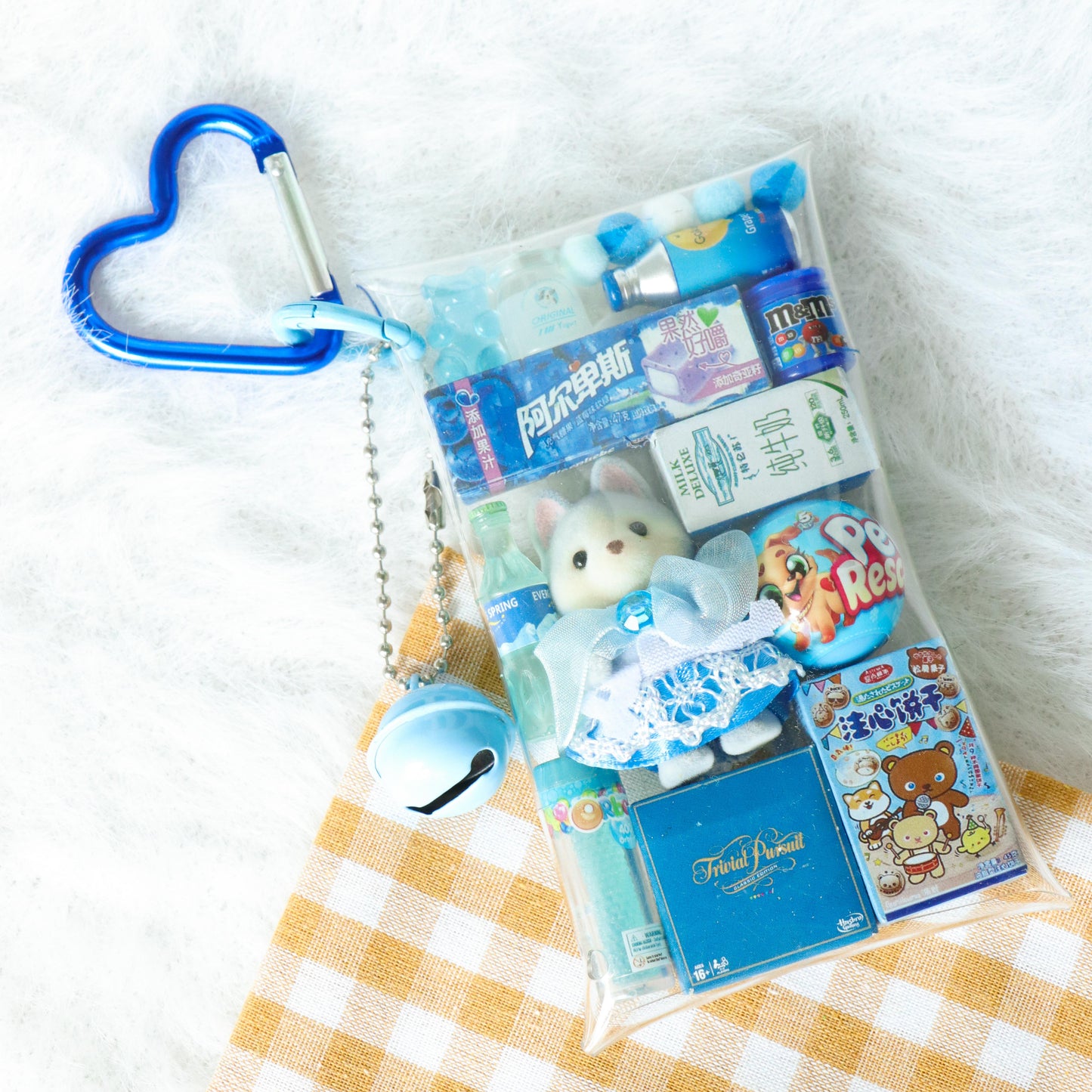 Caser Custom Mini Animal Husky Mini Pouch Accessory bag charm, detail view