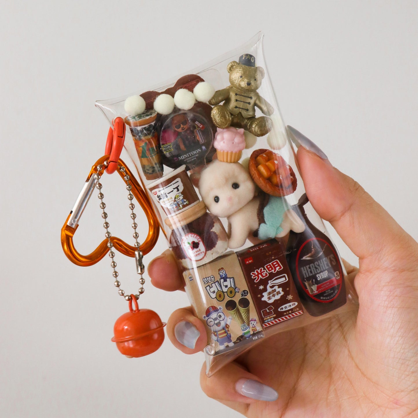 Caser Custom Mini Animal Woolly Alpaca Mini Pouch Accessory bag charm, product photo